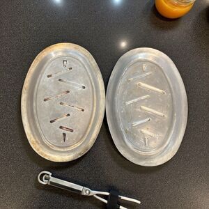 2 Vintage Aluminum Houseware Server Steak Platters Sizzling Plates